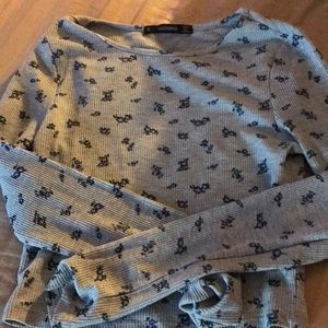 S Grey long sleeve with flower print